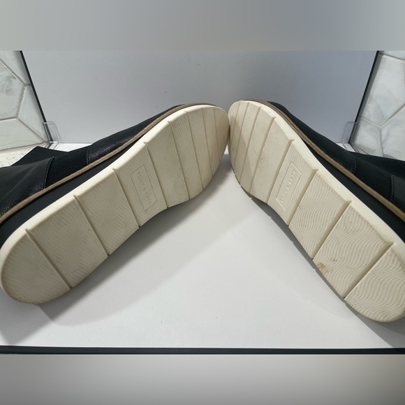 Kelly & Katie Arlo Wedge Boots Black Leather Size 10 Stretch Pull On Booties - Picture 9 of 9